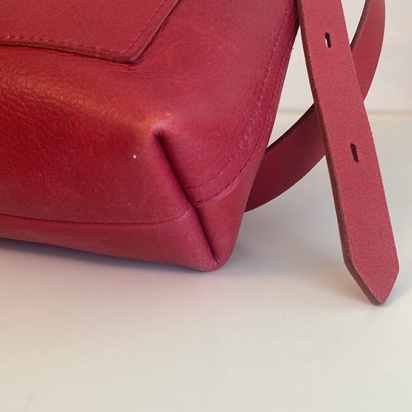 Madewell The Transport Crossbody Bag. Style NC275 - Picture 5 of 12